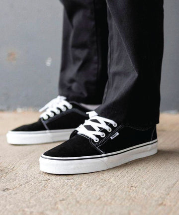 Vans Skate Chukka Low Shoe - Black / White